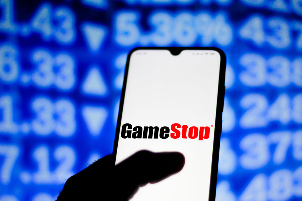 Roaring Kitty Loses Whopping $350M in Just 2 Days as GME Stock Nosedives 50%