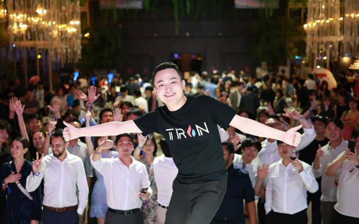 Tron Founder Justin Sun Dumps 173M TRX, Price Crash Ahead?