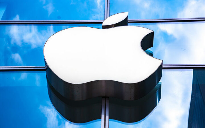Apple (AAPL) Stock Could See a Huge Upside in Case the Company Decides to Acquire Netflix