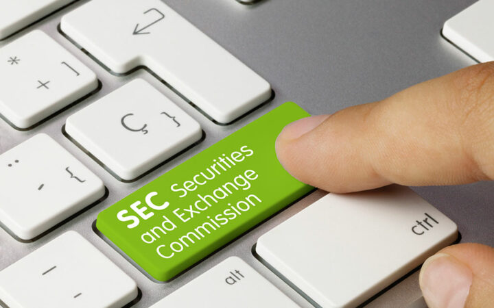 SEC Commissioner Slams Regulator for ‘Problematic Approach’ towards Crypto Filings