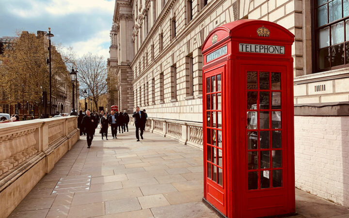 UK SRA Warns of Email Scam Demanding Bitcoin from Fake Lawyers