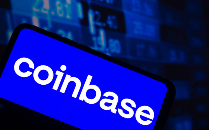 ARK Invest Resumes Coinbase Share Acquisition with $5.4M