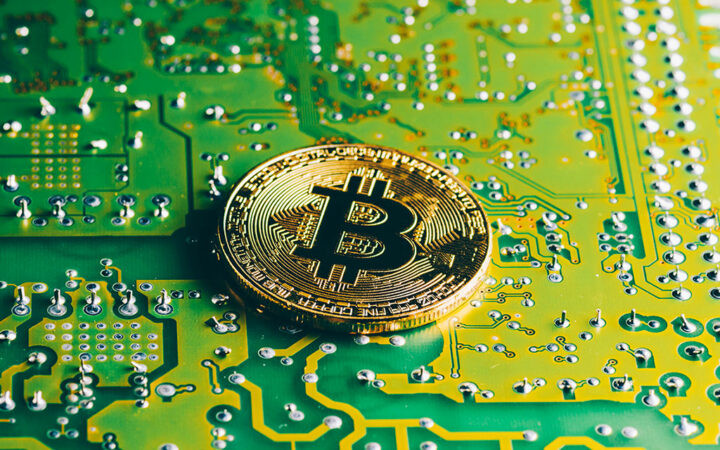 Peter Brandt: BTC’s Recent Drops Akin to Its Trajectory before 2016 Bull Run