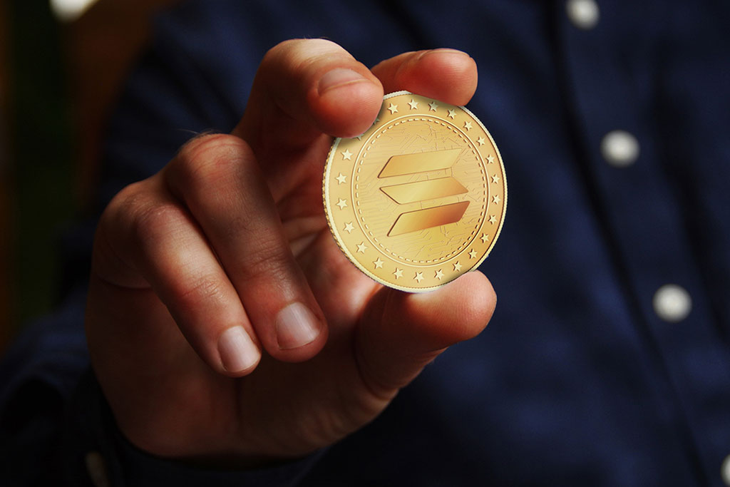 Solana Outshines Ethereum amidst Crypto Market Downturn
