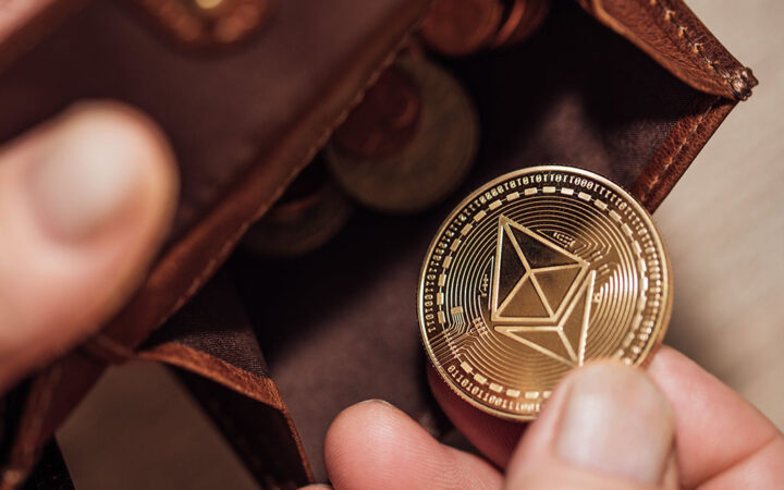 Vitalik Buterin Moves 800 ETH to Multi-Signature Wallet, New Selloff Incoming?