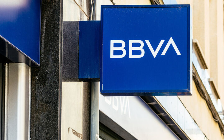 Spanish Banking Giant BBVA Expands Crypto Service with USDC Stablecoin 