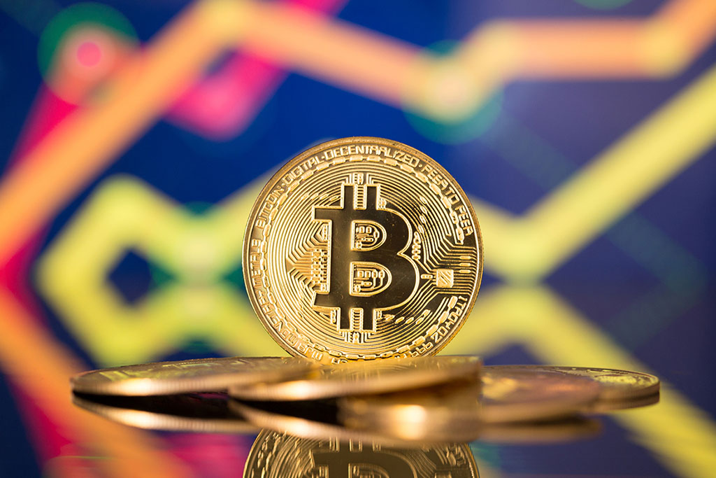 Bitcoin Stays Flat Ahead of CPI Data and Trump-Harris Debate