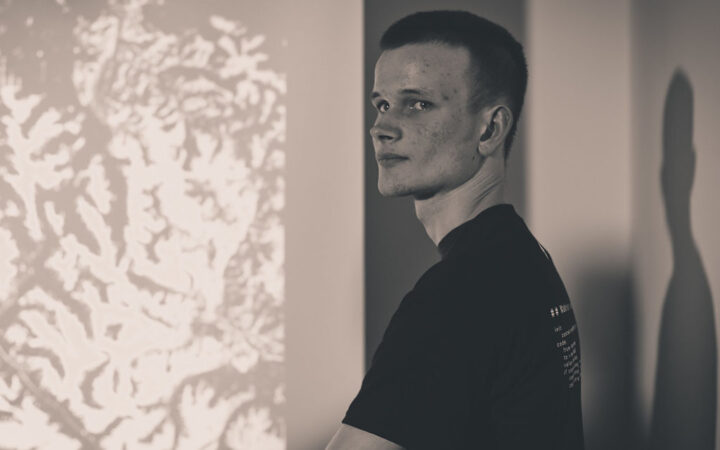 Vitalik Buterin Sets Stricter Standards for Layer-2 Scaling Solutions’ Decentralization