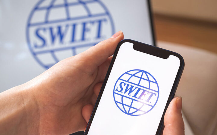 SWIFT’s RWA Initiative Might Trigger Chainlink (LINK) Price Surge