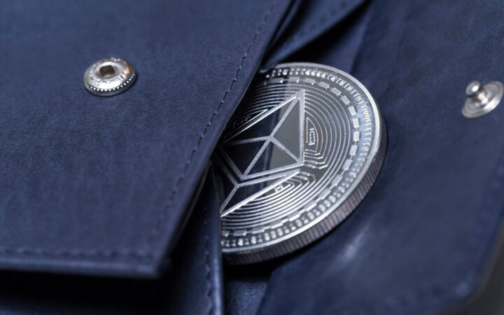 Wallet Linked to Ethereum Co-Founder Vitalik Buterin Sells Additional 190 ETH