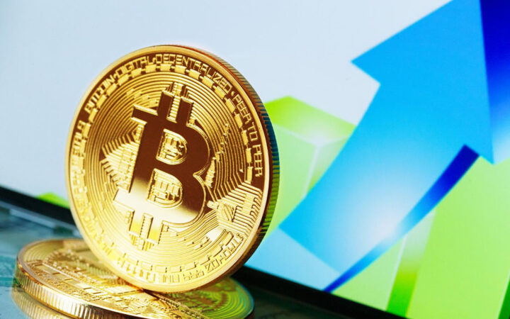 Bitcoin Price Could Soar to $200,000 by 2025, Says Bitwise CIO Matt Hougan