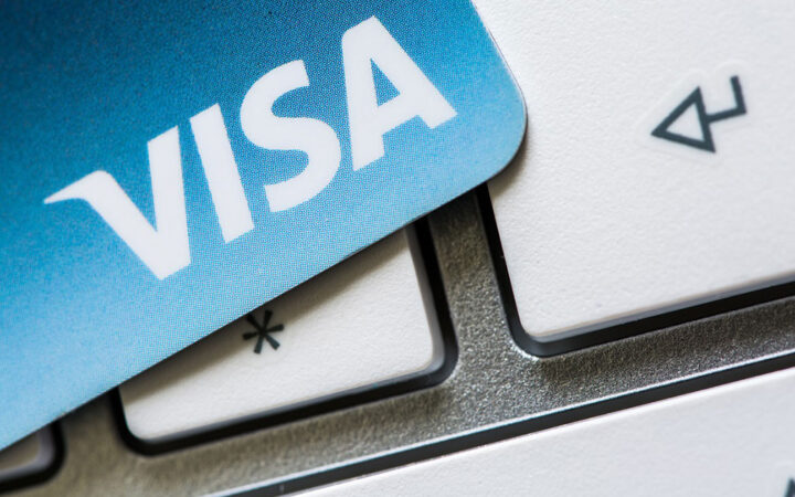 Coinbase and Visa Team Up to Enable Real-Time Debit Card Deposits
