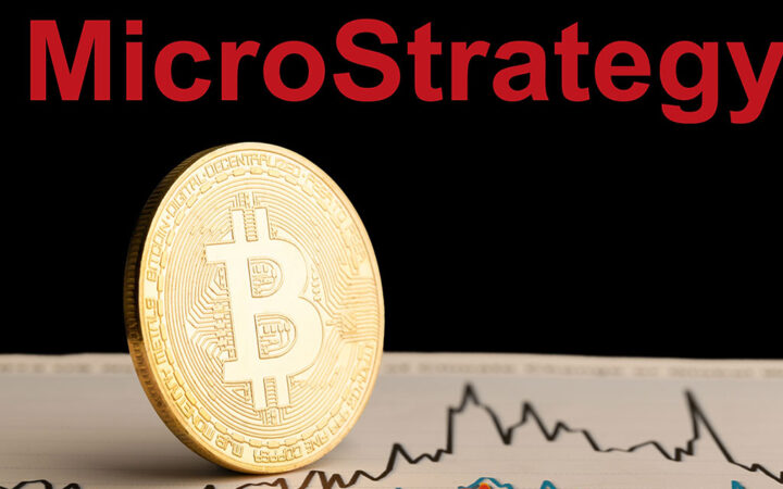 MicroStrategy (MSTR) Stock Hits 6-Month High while Bitcoin Struggles Near Support Bands