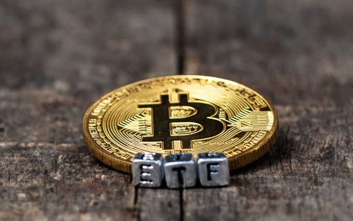 Bitcoin ETFs Face Record Outflows as Market Reaches New Highs amid Election Uncertainty