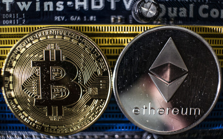 Bitcoin Long-Term Holders Shift to Ethereum, ETH Price ATH Soon?