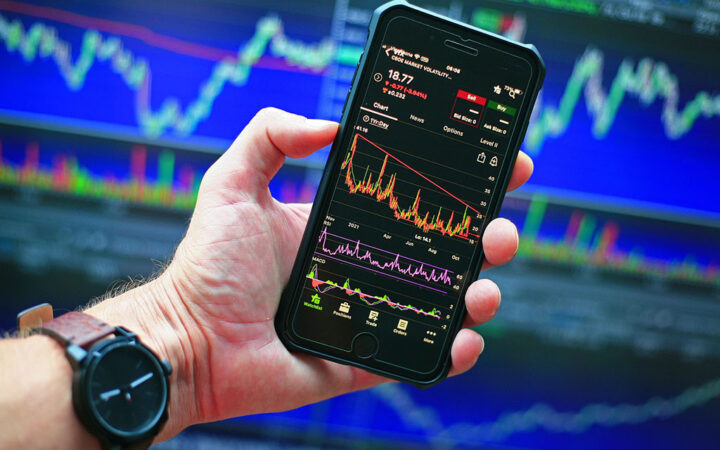 Cardano (ADA) Price Drop Can Continue amid Weak Network Activity