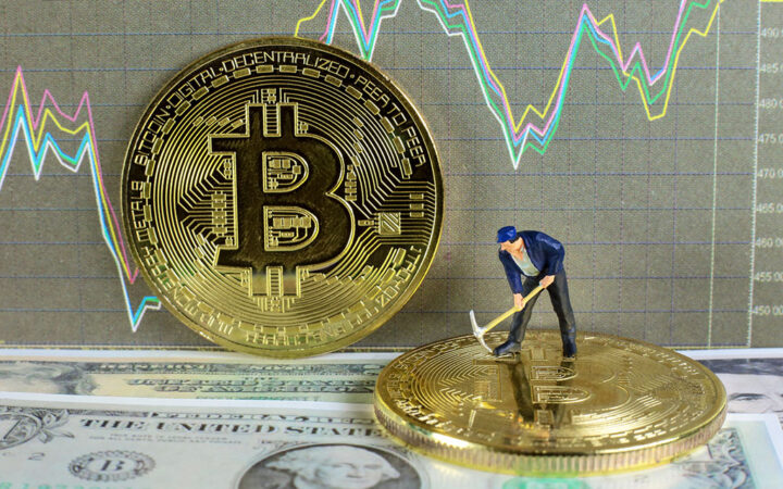 Bitcoin Miner Sell Pressure Declines: Good Sign for BTC’s Recovery?