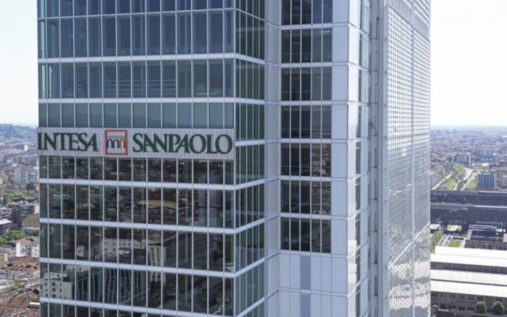 Italy’s Intesa Sanpaolo Makes History with Bitcoin Purchase