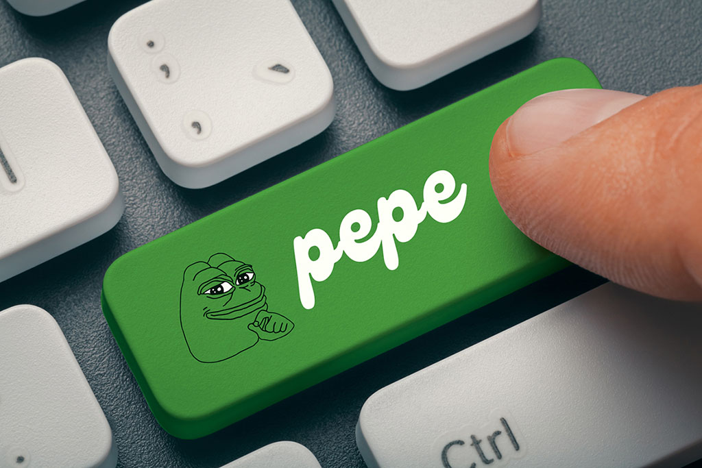 PEPE Holdings Plunge Almost $1B, Bears Eye 18% Fall 