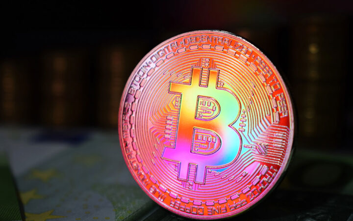 Bitcoin News Today: Strategy Halts Bitcoin Buying Spree for Second Time in 14 Weeks