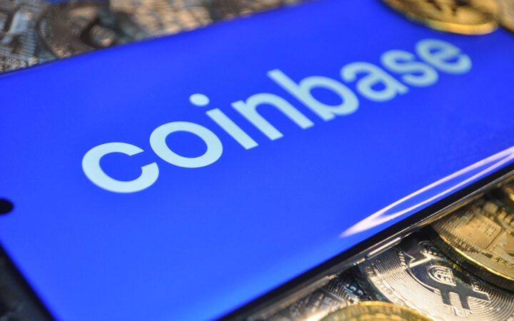 Brian Armstrong Ranks Coinbase as 21st US Bank in Self-Appraisal