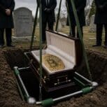 Bitcoin Price Has Died 472 Times: Can BTC Finally Flip The Script?
