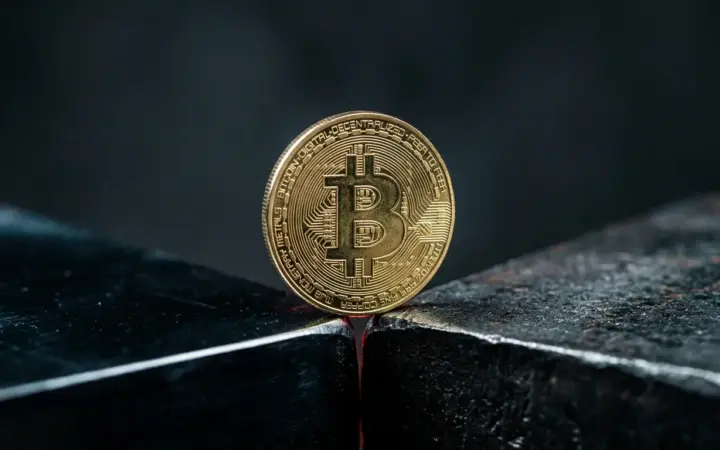 Bitcoin Price Battles Sideways as Futures Markets Rally