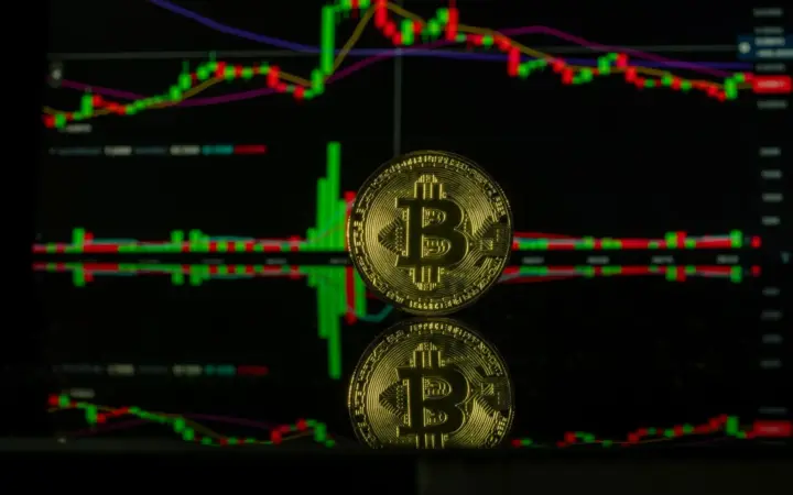 AI Predicts Bitcoin Path as Strategy Moves 3,568 Coins